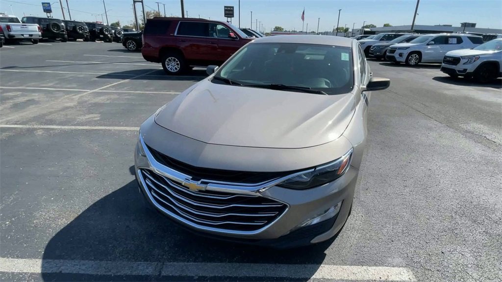 Used 2023 Chevrolet Malibu LT w/ Driver Confidence Package image 5