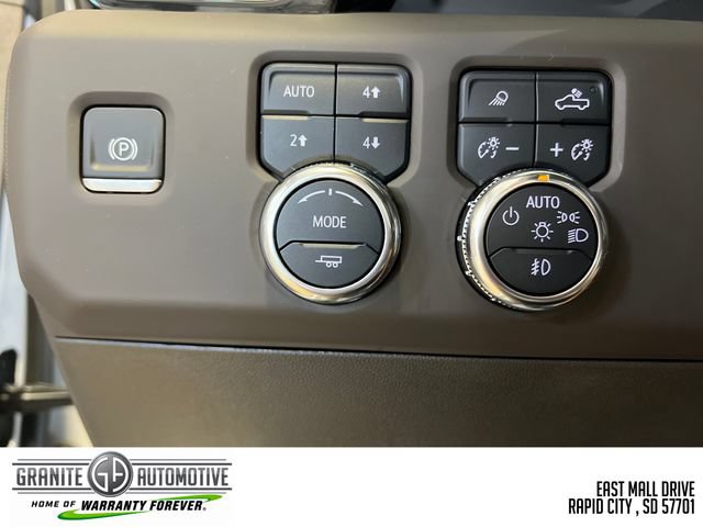 Used 2025 GMC Sierra 2500 Denali w/ Denali Reserve Package AWD/4WD image 31