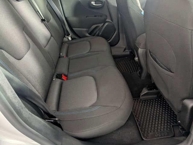 Used 2021 Jeep Renegade Latitude w/ Convenience Group image 29