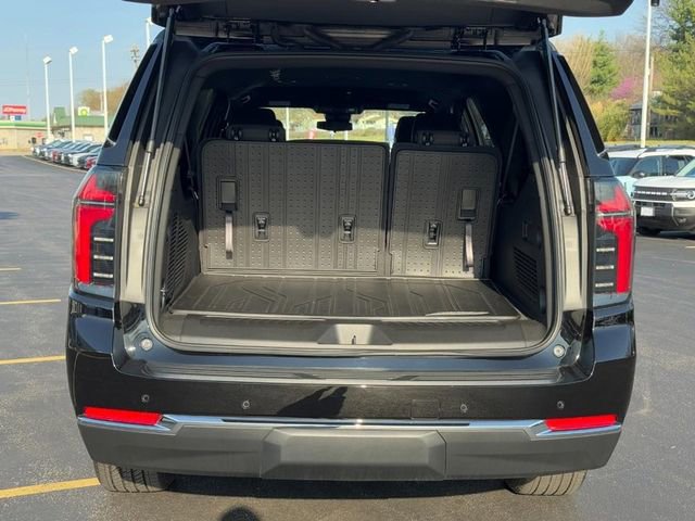 Used 2025 Chevrolet Suburban LS w/ Max Trailering Package AWD/4WD image 5
