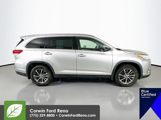 Used 2019 Toyota Highlander XLE AWD/4WD image 10