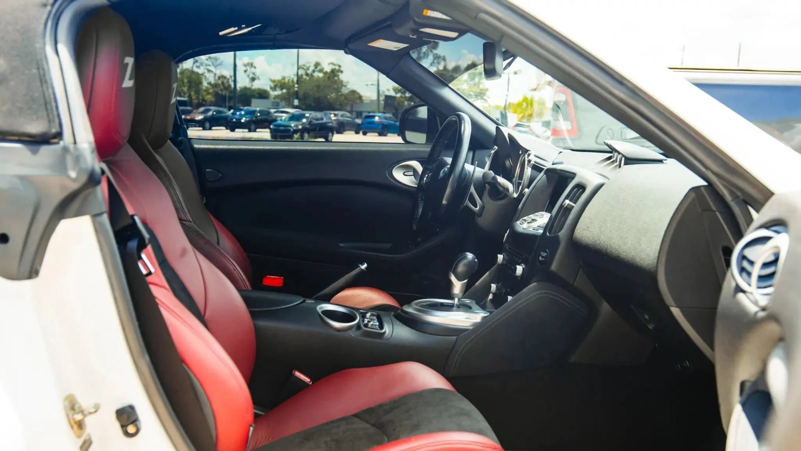 Used 2013 Nissan 370Z Touring w/ Sport Pkg RWD image 26