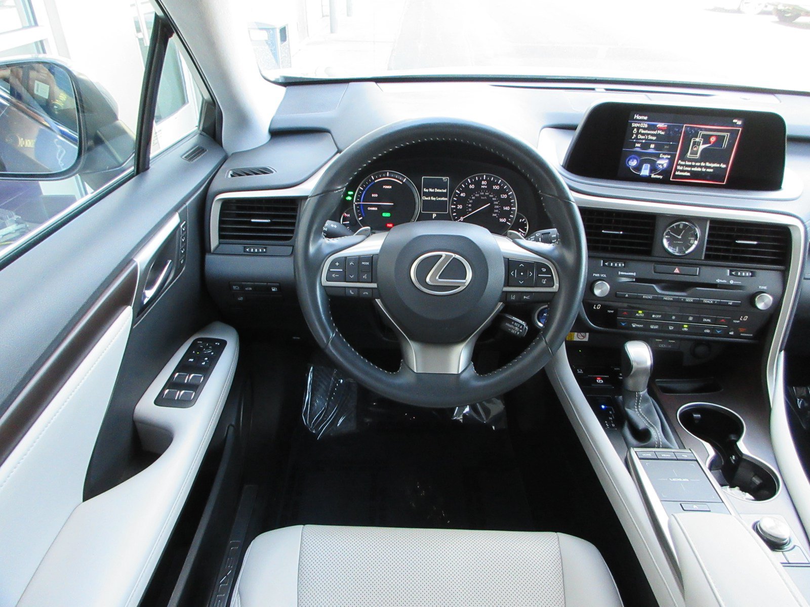 Used 2022 Lexus RX 450h AWD w/ Premium Package image 33