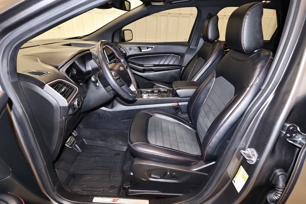 Certified 2023 Ford Edge ST-Line image 13