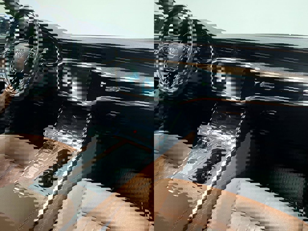 Used 2021 Audi A6 Premium Plus w/ Premium Plus Package image 28