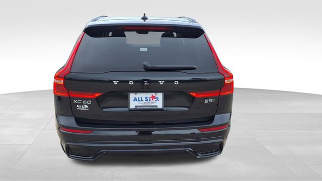 Used 2025 Volvo XC60 B5 Core image 7