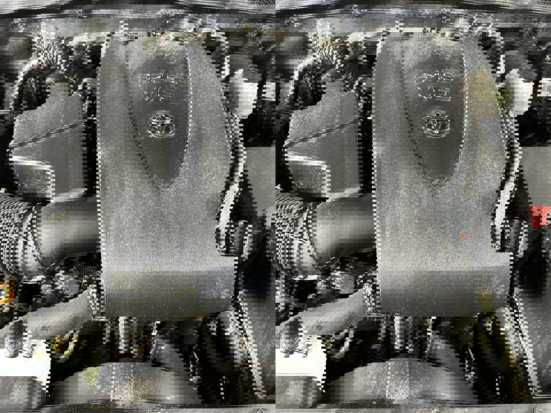 Used 2020 Toyota Tacoma SR5 image 32