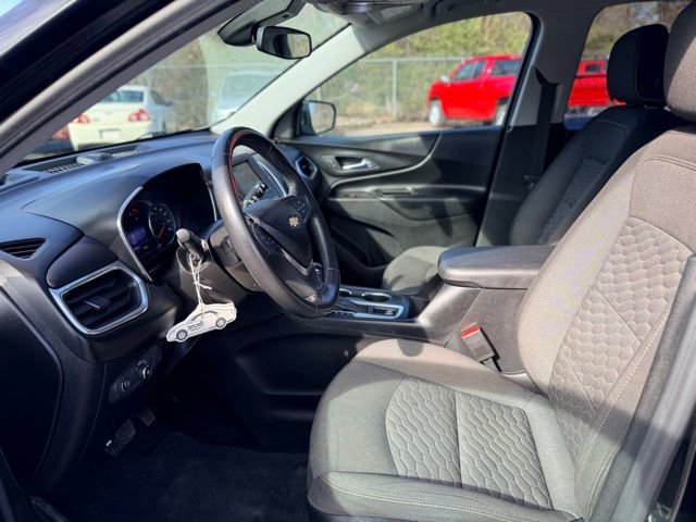 Used 2019 Chevrolet Equinox LT w/ Driver Convenience Package image 6