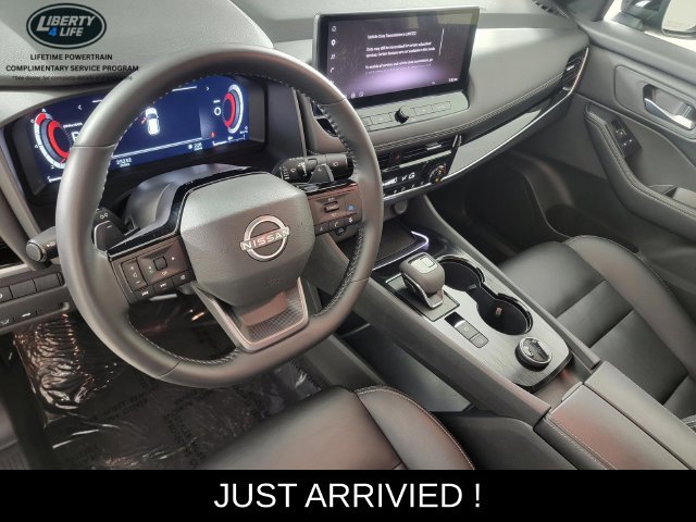 Used 2026 Nissan Rogue SL AWD/4WD image 12