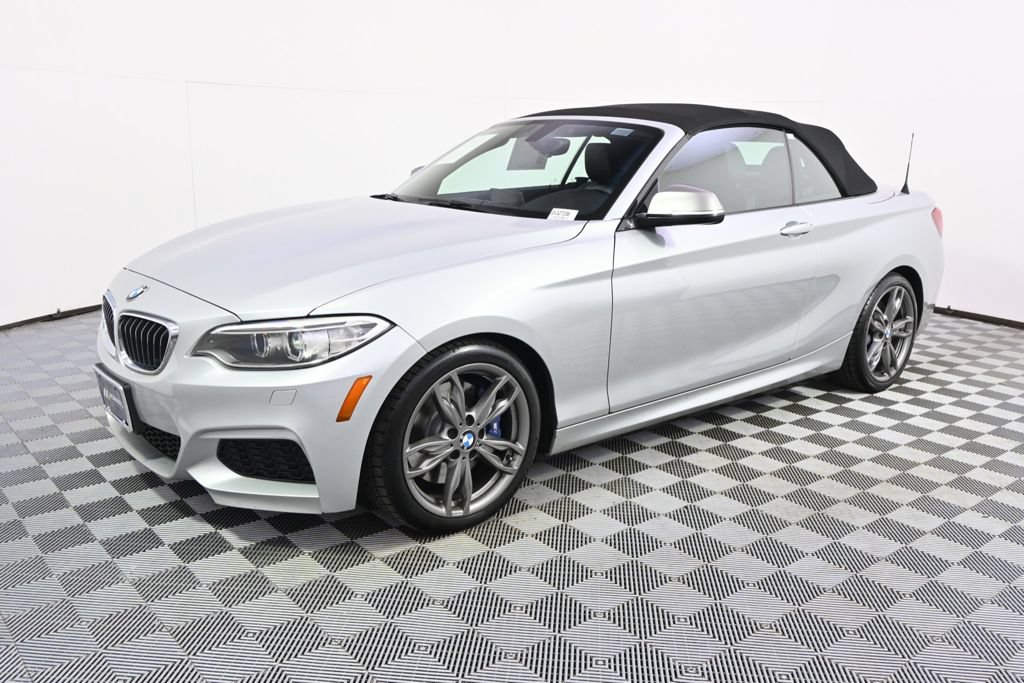 Used 2016 BMW M235i xDrive Convertible AWD/4WD image 2