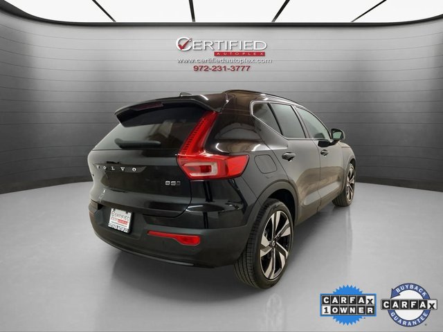 Used 2025 Volvo XC40 B5 Plus image 6