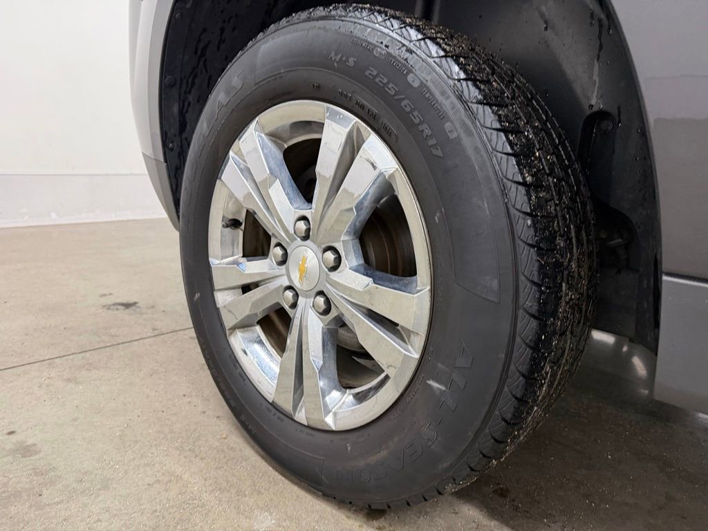 Used 2015 Chevrolet Equinox LT w/ Driver Convenience Package image 11