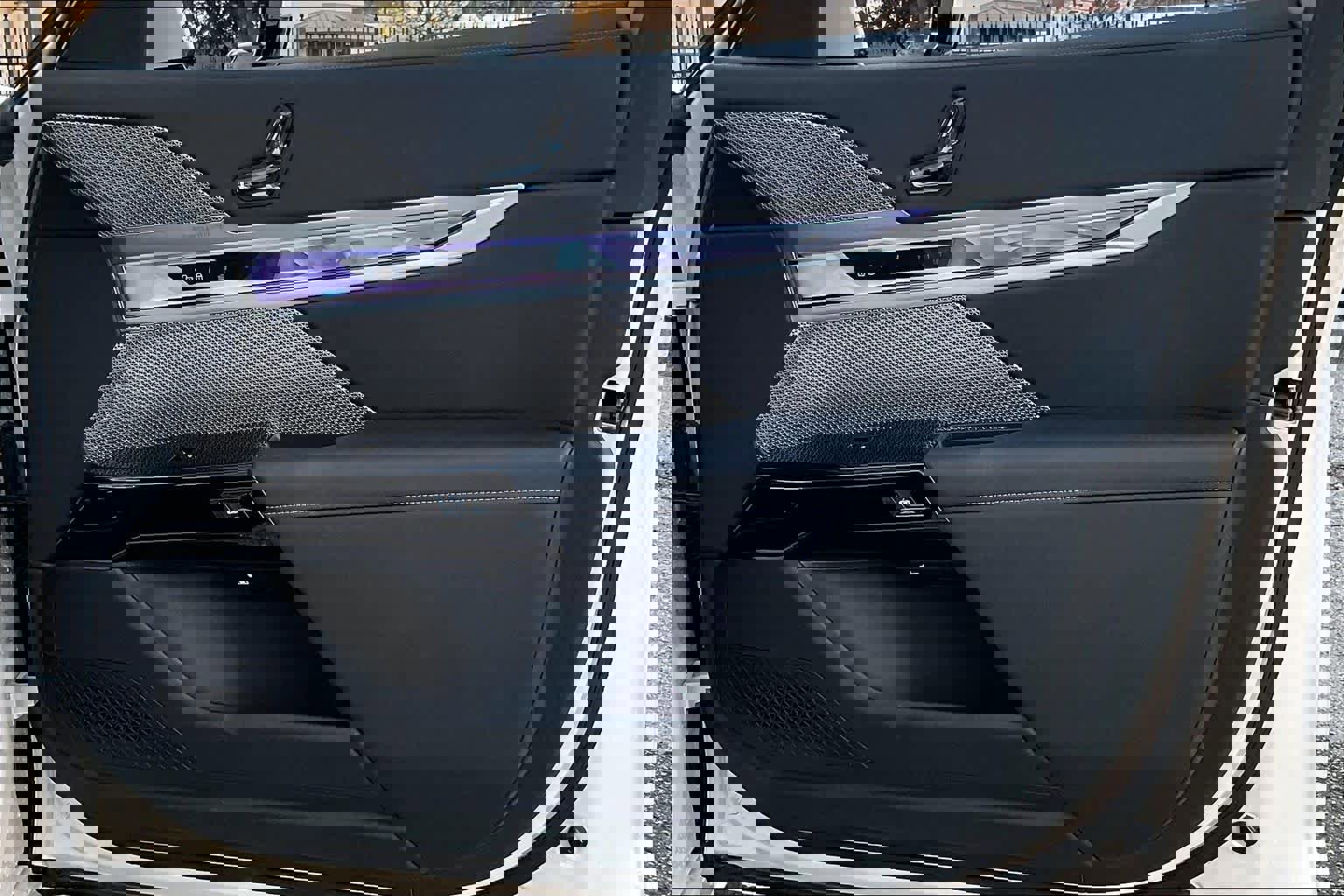 Used 2025 BMW i7 eDrive50 w/ M Sport Package image 21