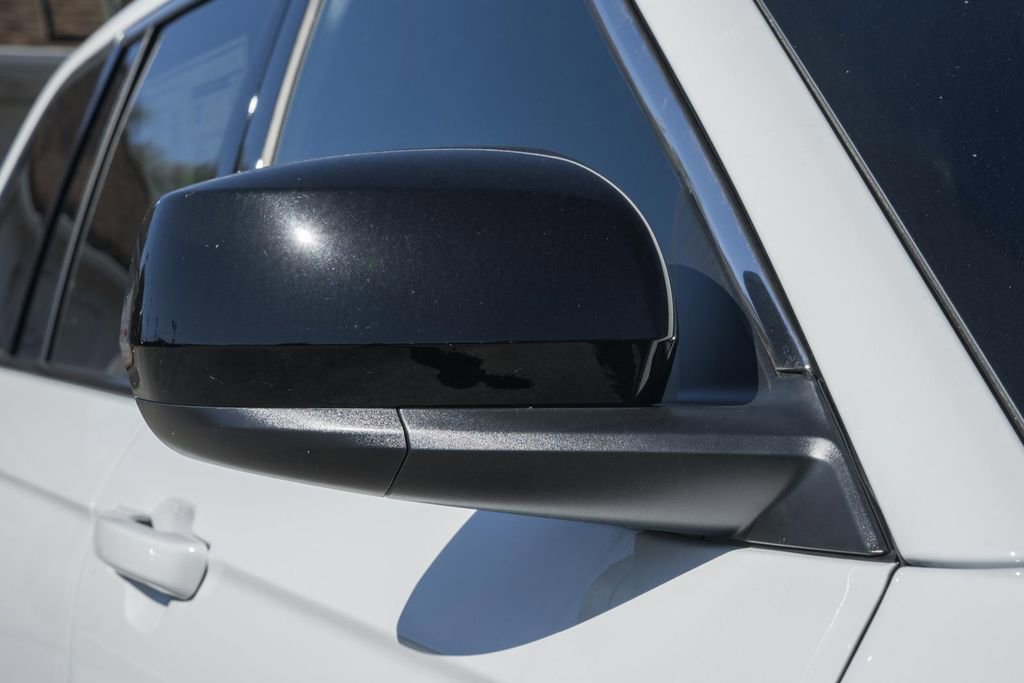 New 2025 Jeep Grand Cherokee Laredo X w/ Luxury Tech Group I image 14