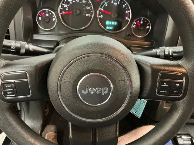 Used 2012 Jeep Liberty Sport AWD/4WD image 26