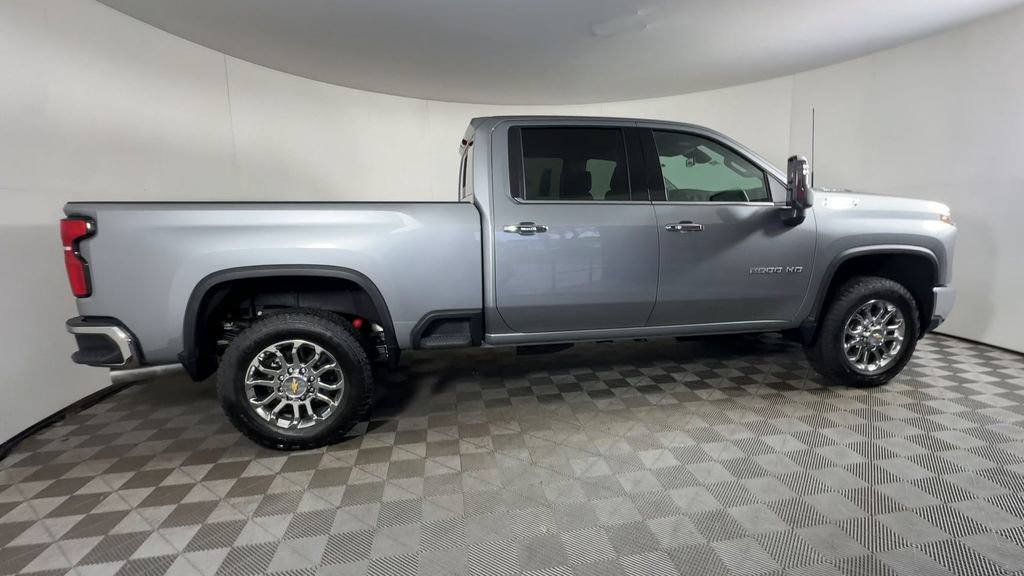 New 2026 Chevrolet Silverado 2500 LTZ w/ LTZ Convenience Package AWD/4WD image 10