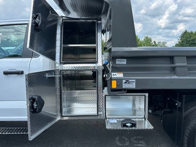 New 2026 Ford F550 4x4 Regular Cab Super Duty image 4