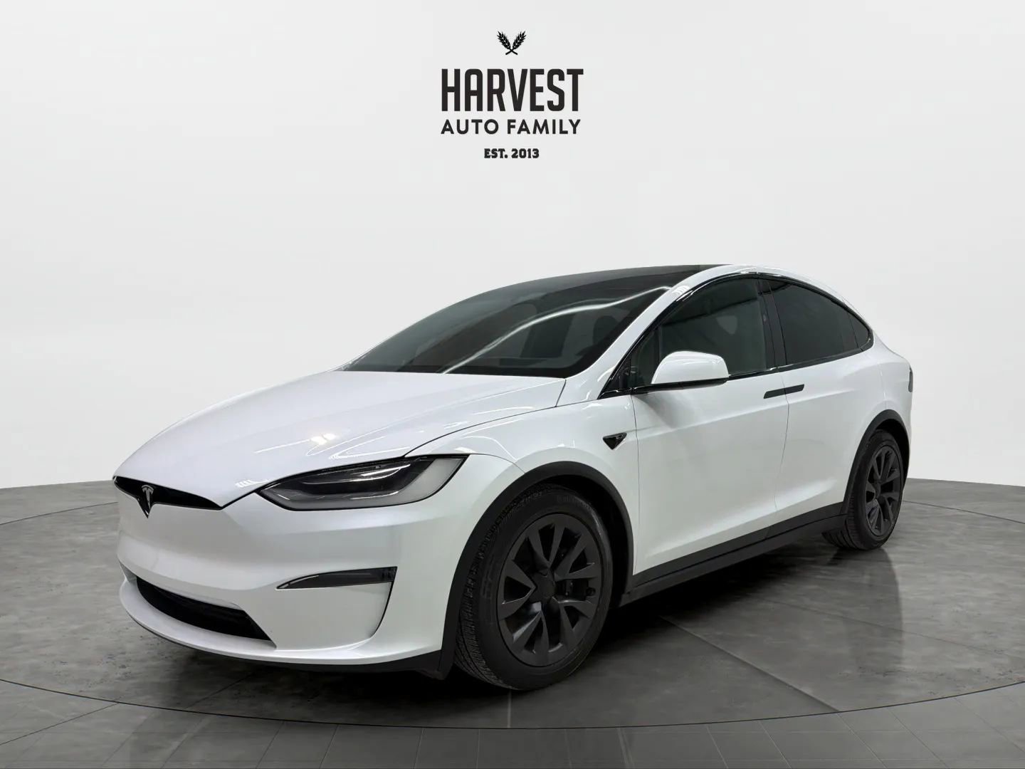 Used 2023 Tesla Model X image 1