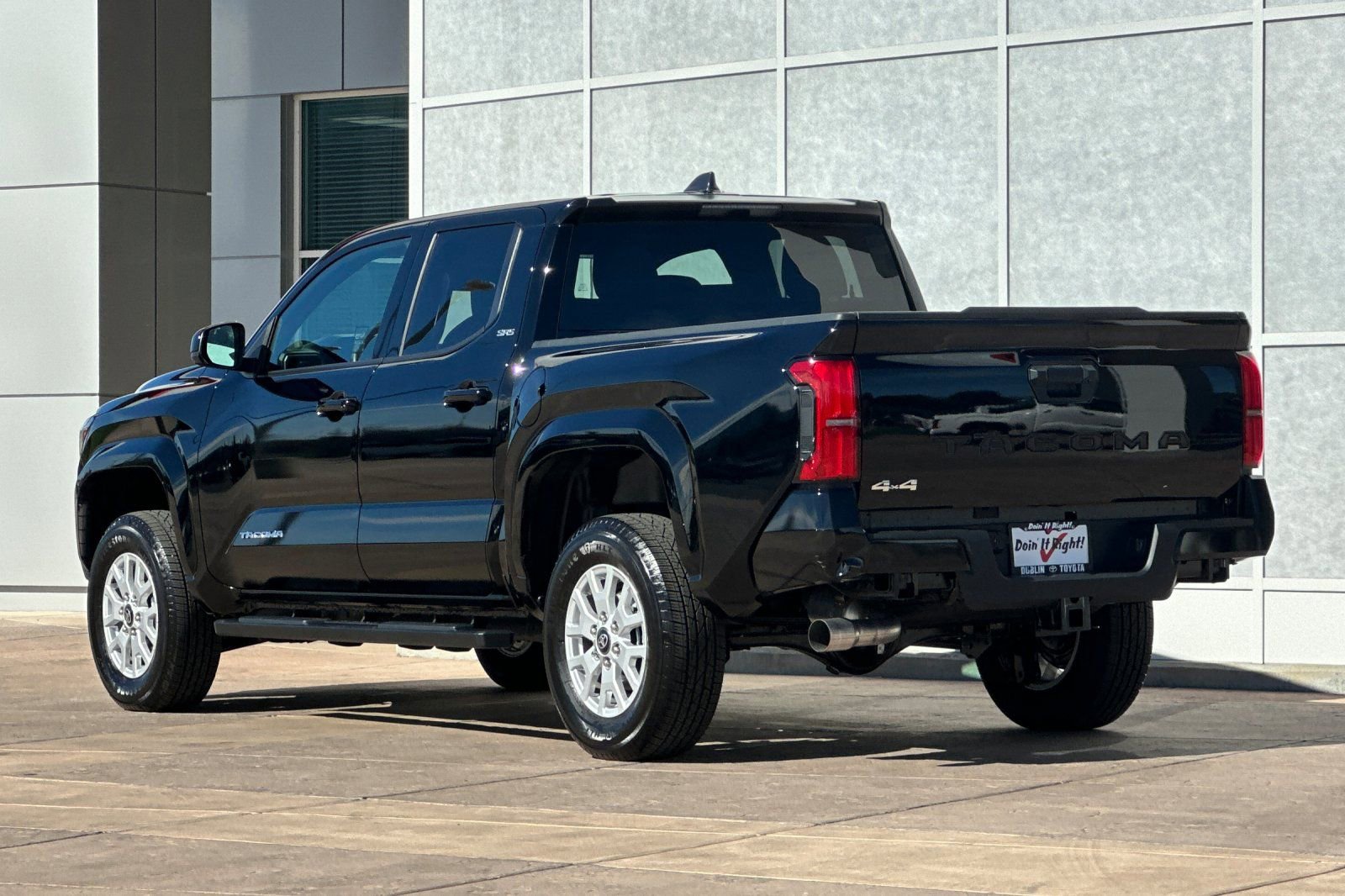 Certified 2025 Toyota Tacoma SR5 image 7