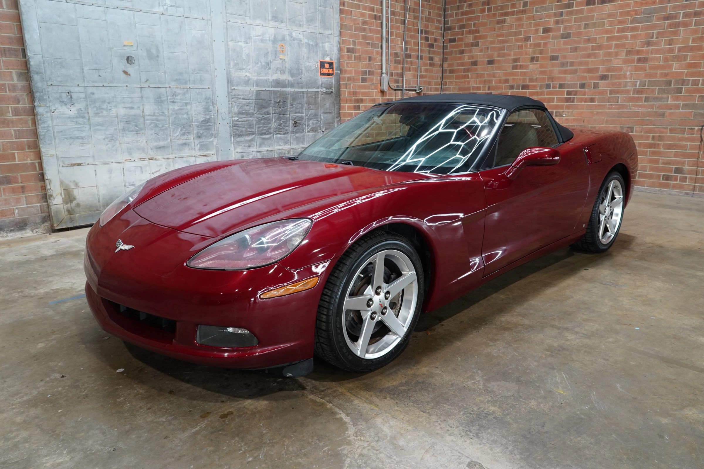 Used 2006 Chevrolet Corvette Coupe w/ Preferred Equipment Group RWD image 7