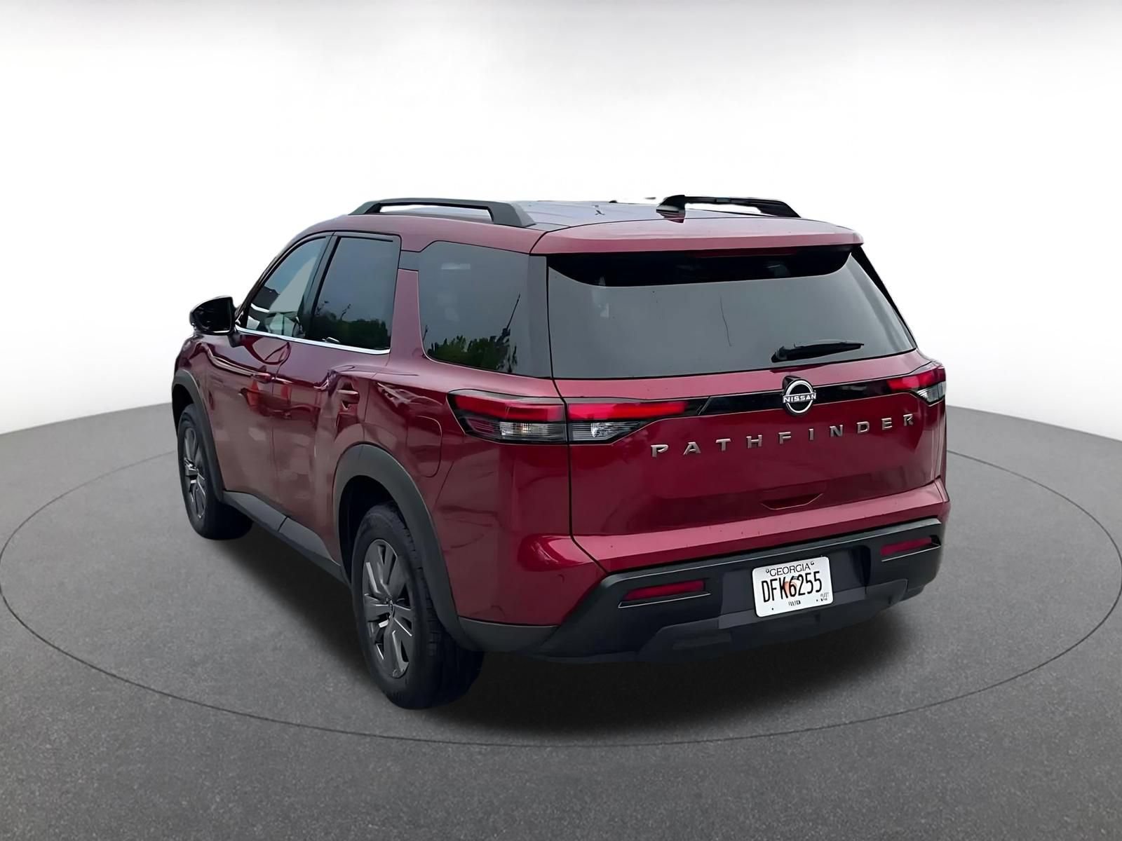 Used 2026 Nissan Pathfinder SV FWD image 10