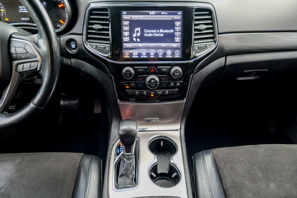 Used 2021 Jeep Grand Cherokee Laredo X AWD/4WD image 46