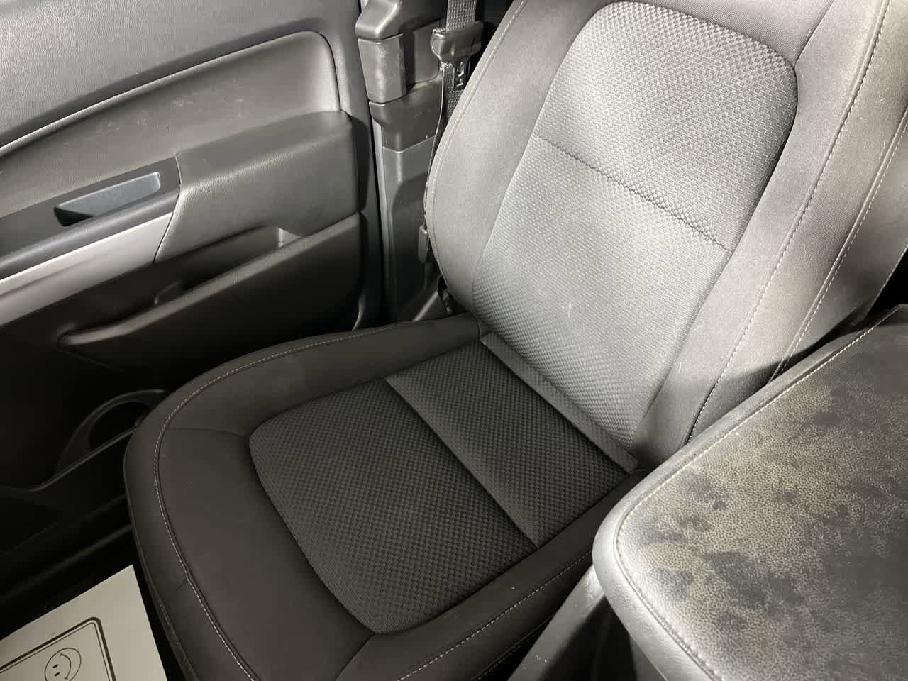 Used 2022 Chevrolet Colorado LT w/ Fleet Safety Package image 25