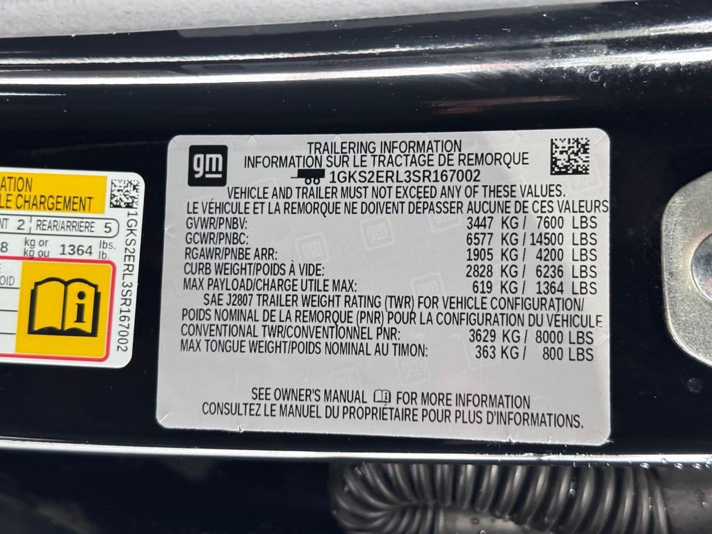 Certified 2025 GMC Yukon Denali Ultimate w/ LPO, Floor Liner Package AWD/4WD image 9