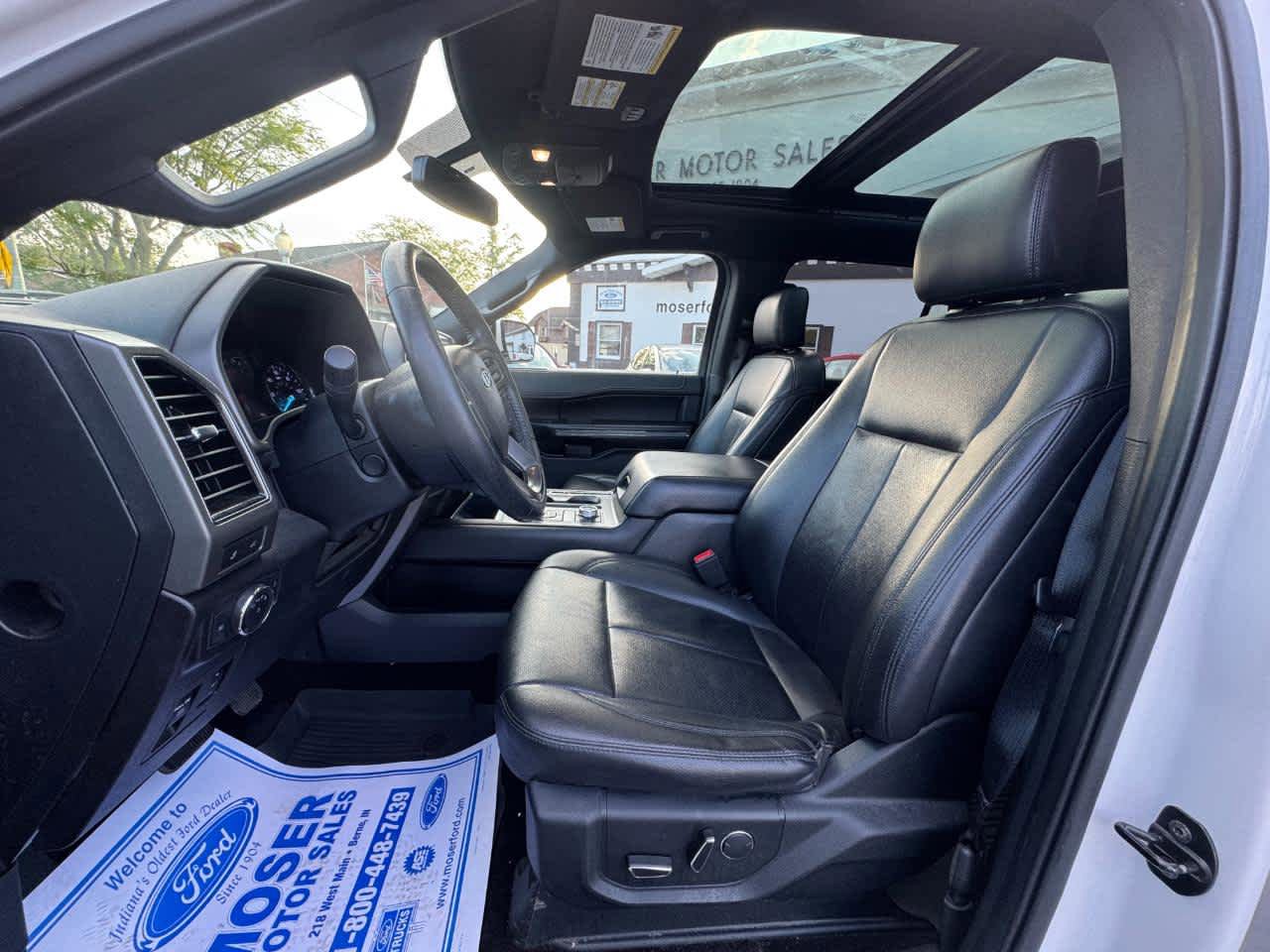 Used 2019 Ford Expedition Max XLT w/ Equipment Group 202A AWD/4WD image 4