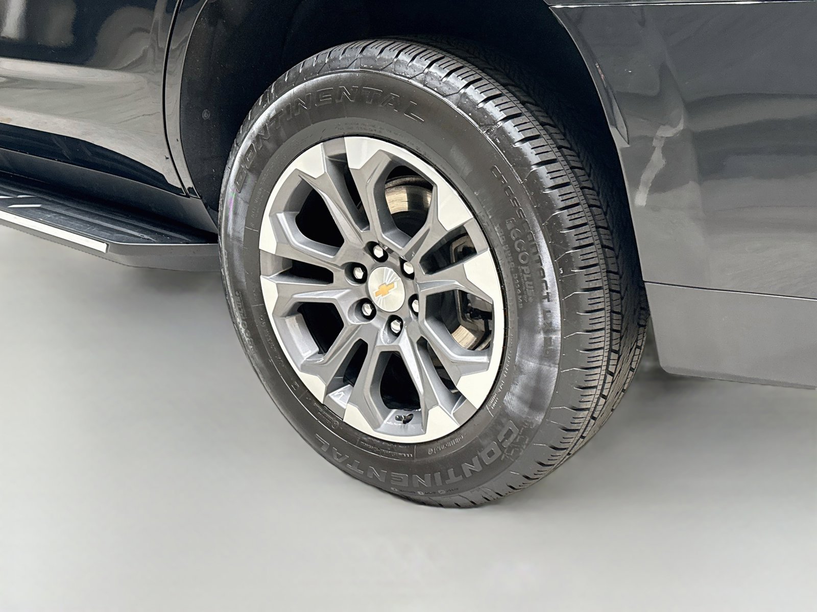 Used 2023 Chevrolet Tahoe Premier AWD/4WD image 37