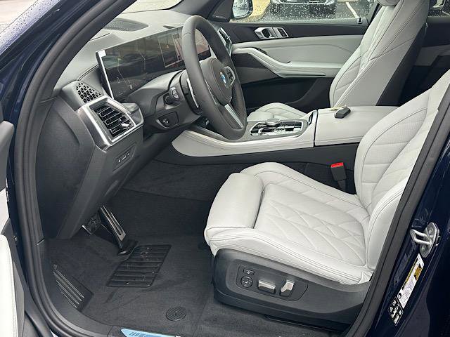 New 2026 BMW X5 xDrive40i w/ M Sport Package image 4