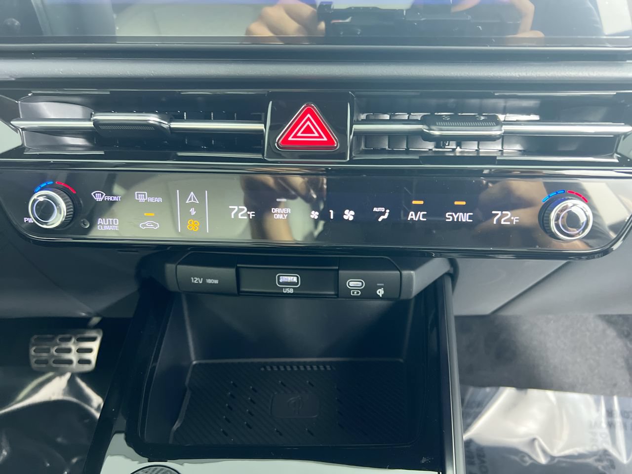 Certified 2025 Kia Niro EX Touring FWD image 25