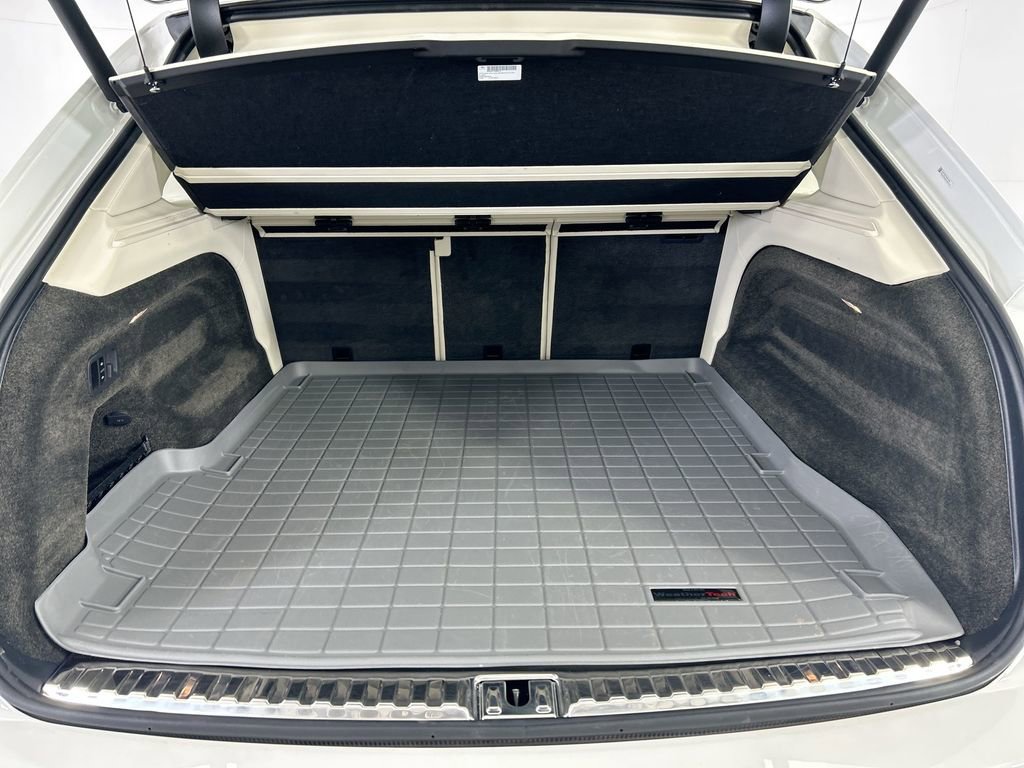 Used 2022 Bentley Bentayga image 27