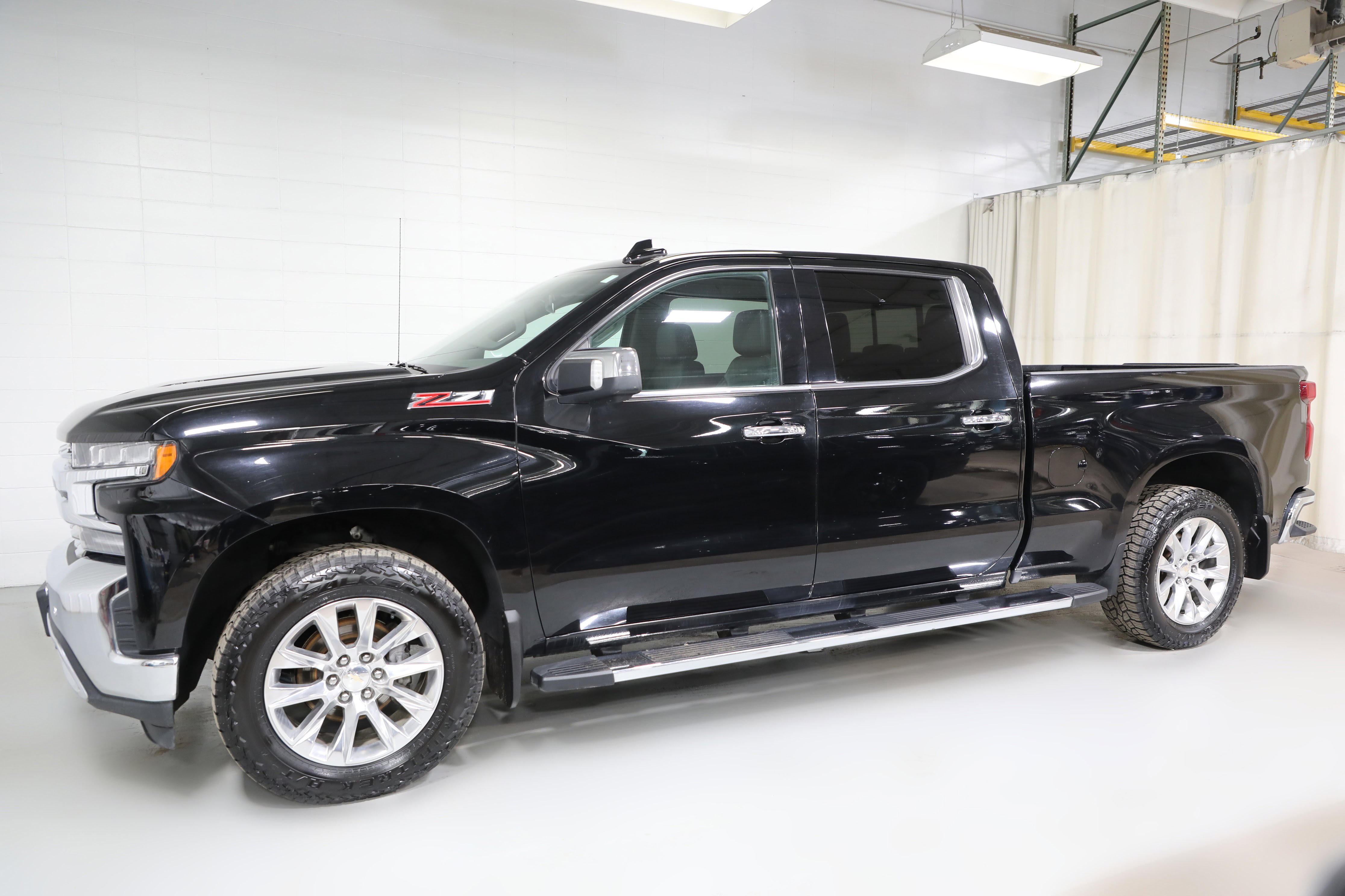 Used 2020 Chevrolet Silverado 1500 LTZ w/ LTZ Plus Package image 16