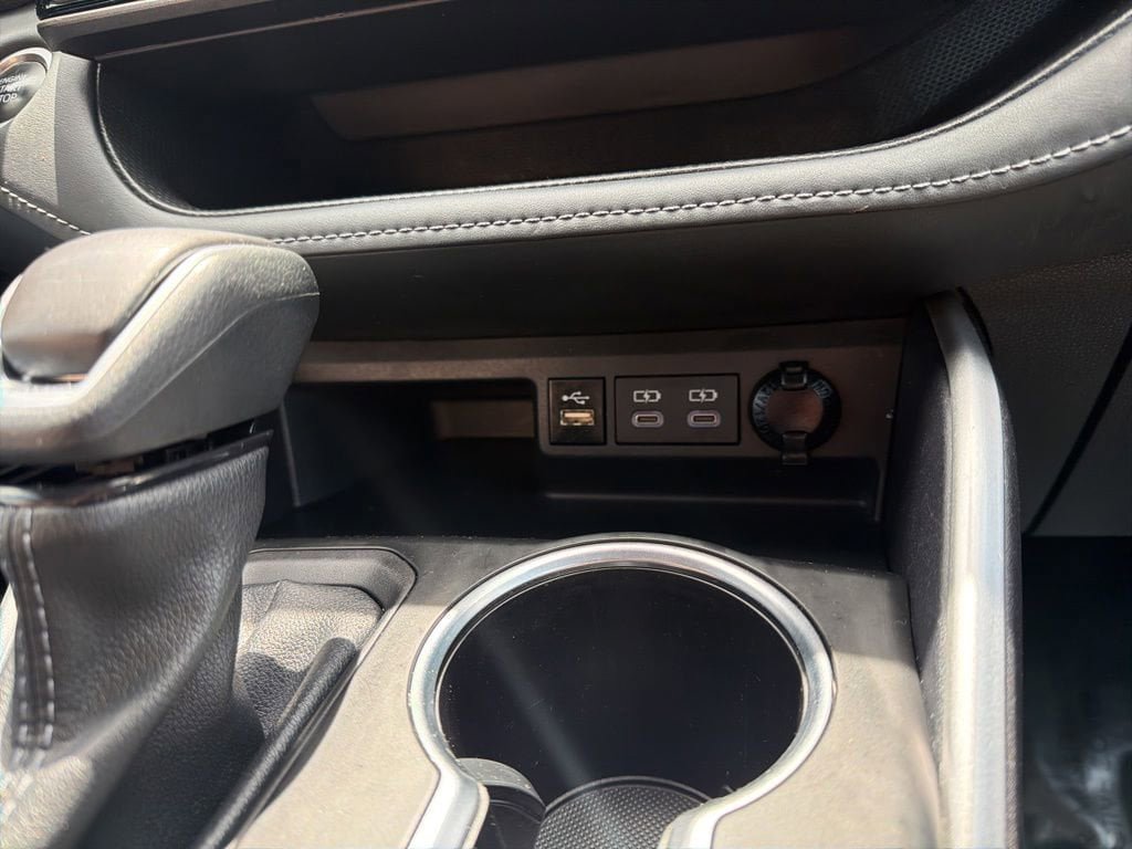 Certified 2024 Toyota Highlander LE AWD/4WD image 33