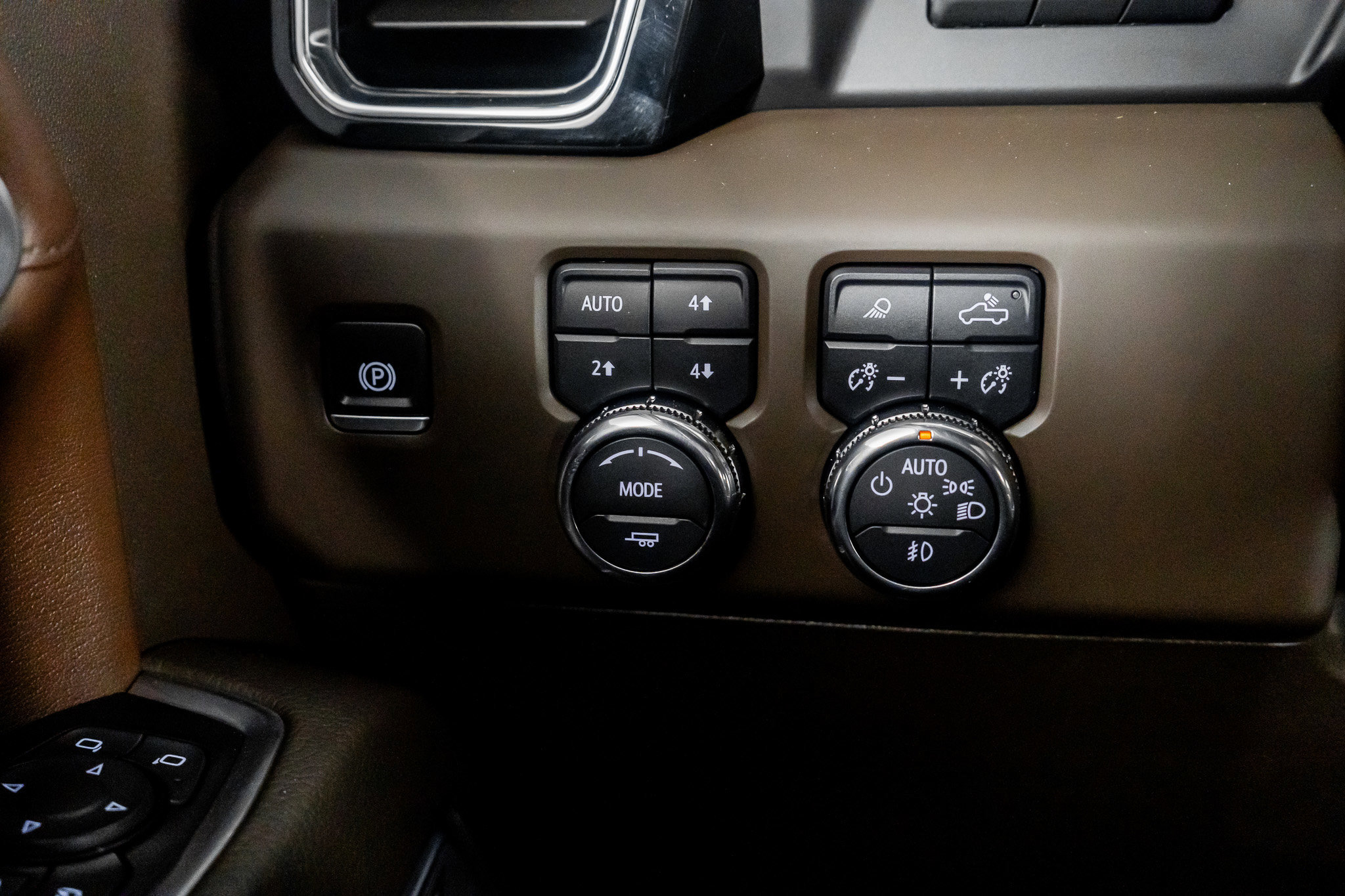 Used 2025 GMC Sierra 3500 Denali w/ Denali Reserve Package image 46