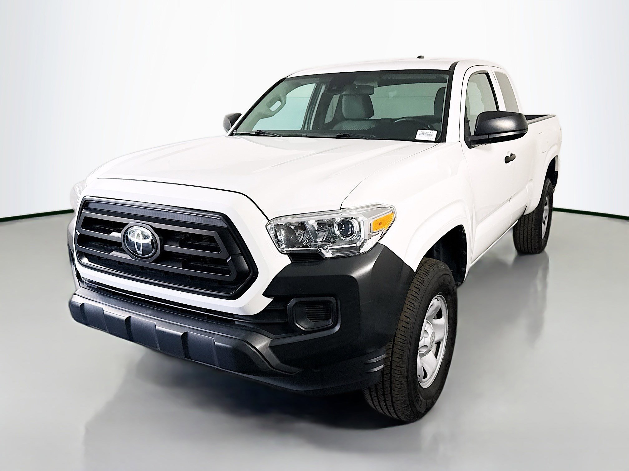 Used 2022 Toyota Tacoma SR image 4