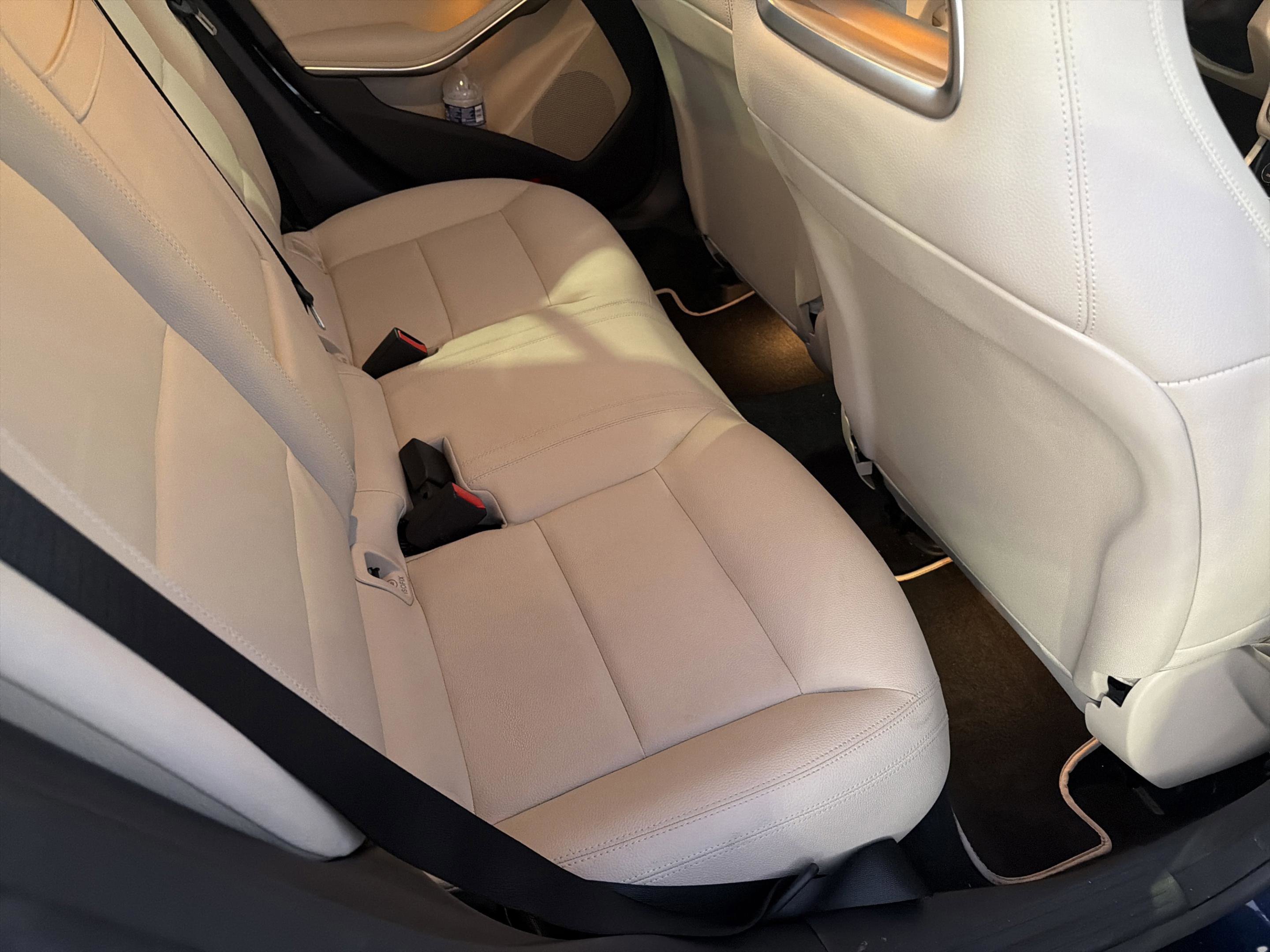 Used 2018 Mercedes-Benz CLA 250 image 19