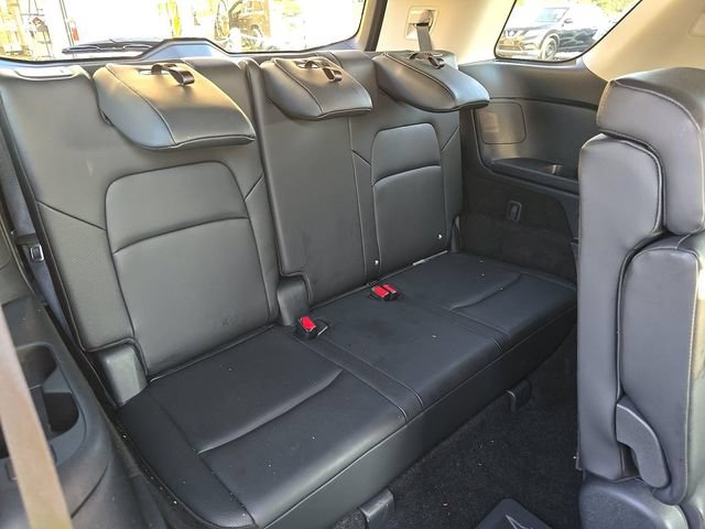Certified 2025 Nissan Pathfinder SL FWD image 2