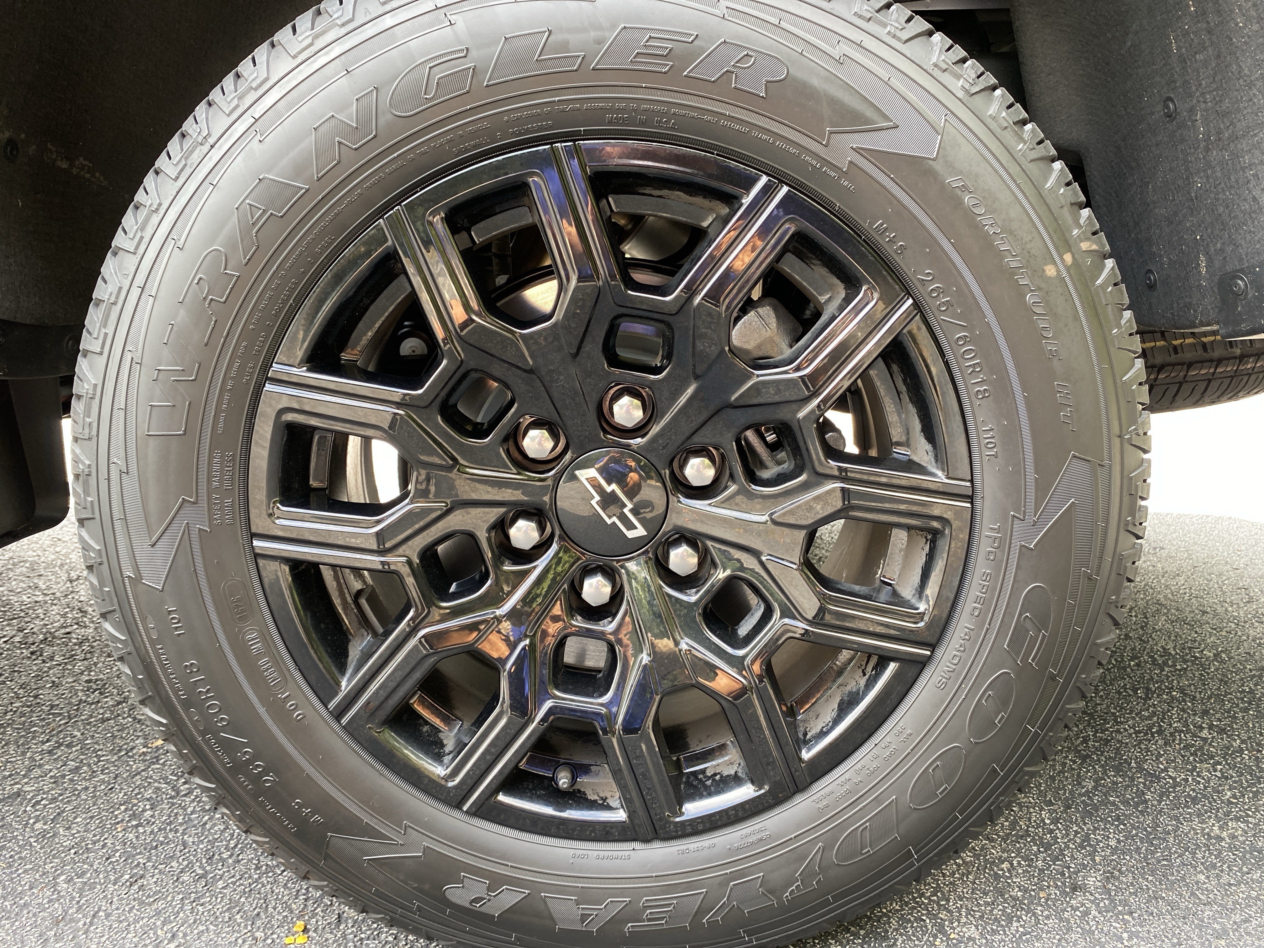 Used 2026 Chevrolet Colorado W/T RWD image 42