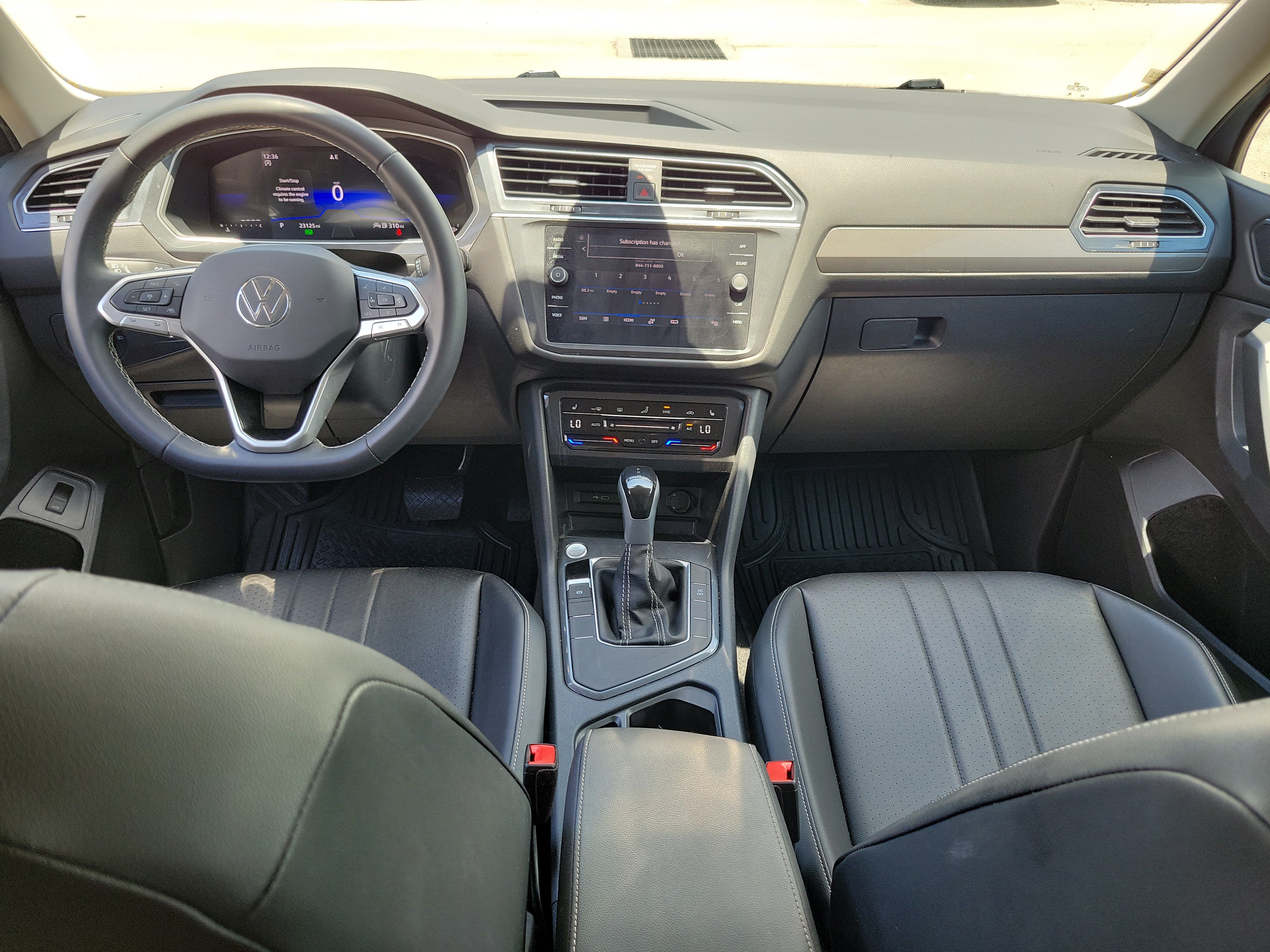 Used 2024 Volkswagen Tiguan SE FWD image 18
