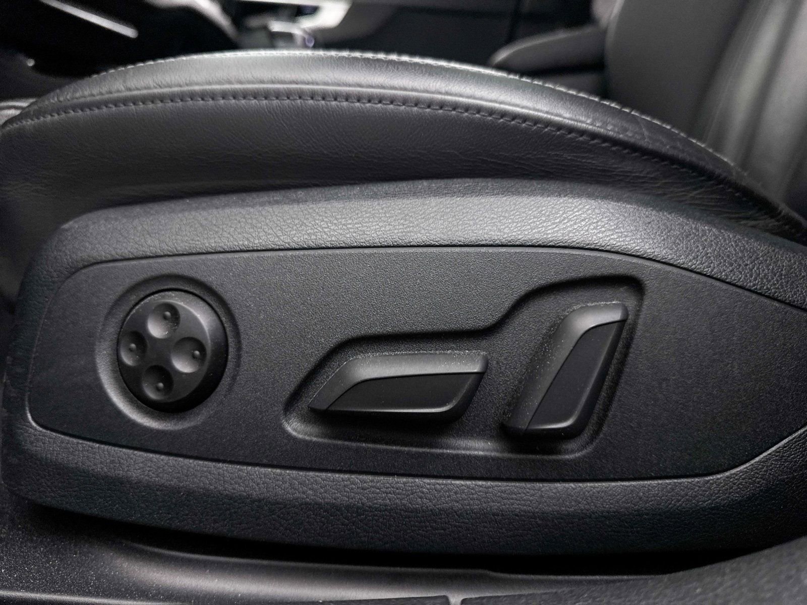 Used 2024 Audi A4 2.0T Premium Plus image 25