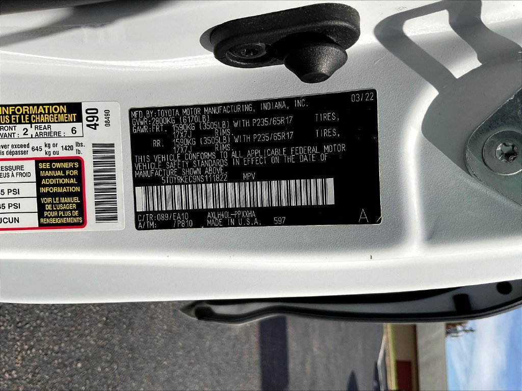 Used 2022 Toyota Sienna XLE FWD image 18