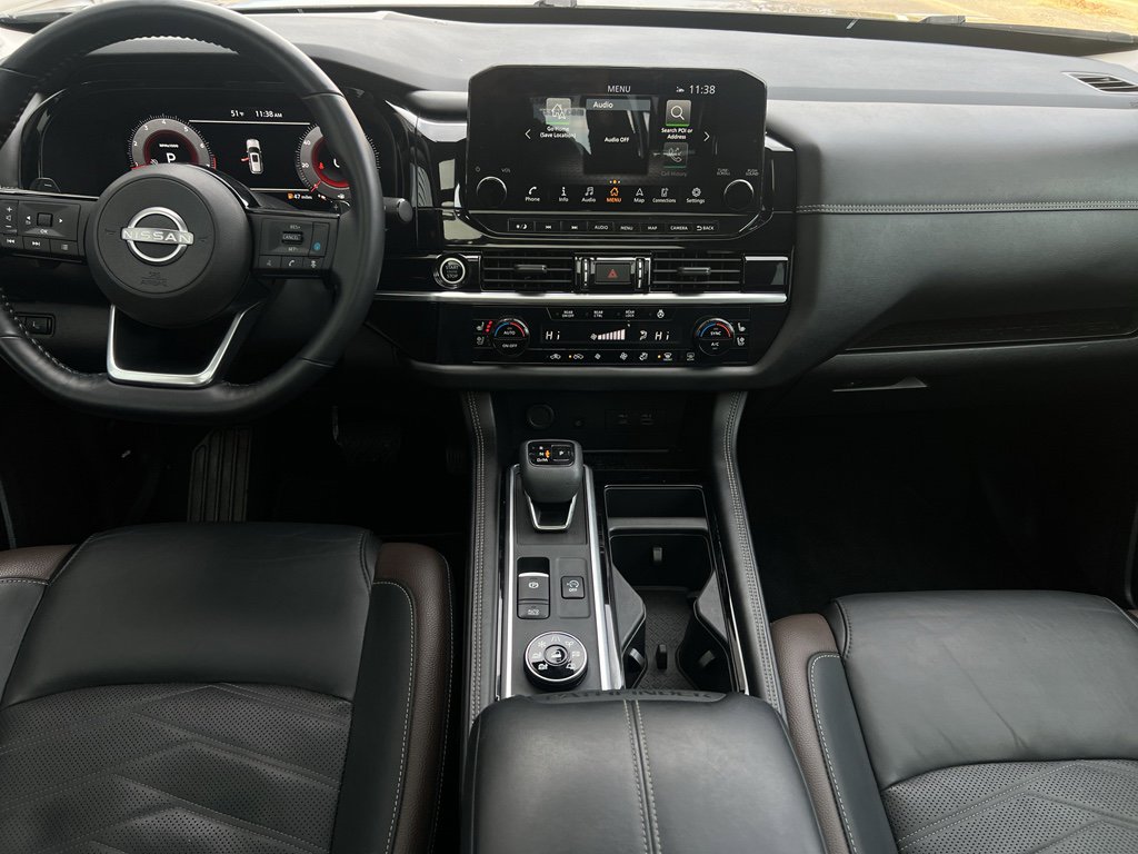 Used 2023 Nissan Pathfinder Platinum image 18