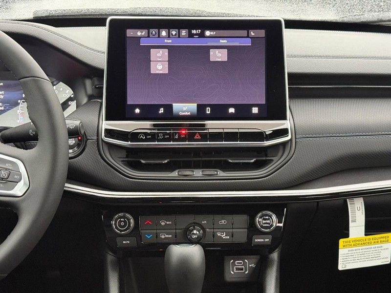 New 2026 Jeep Compass Latitude image 8