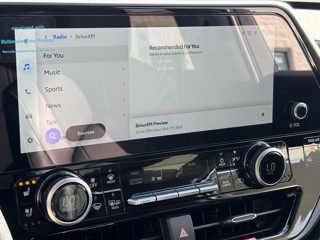 Used 2025 Toyota Highlander Limited image 5