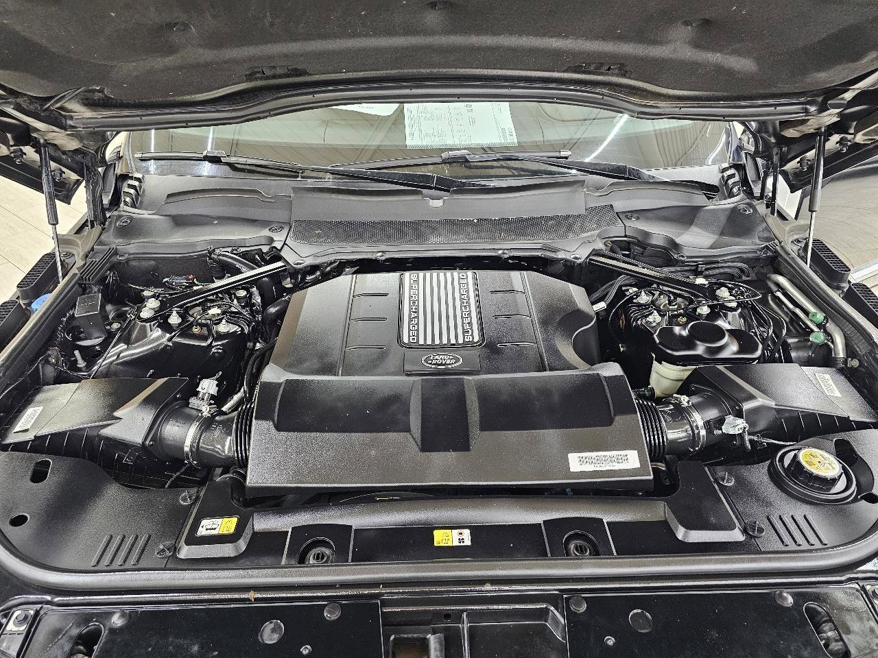 Used 2021 Land Rover Range Rover Long Wheelbase Autobiography image 44