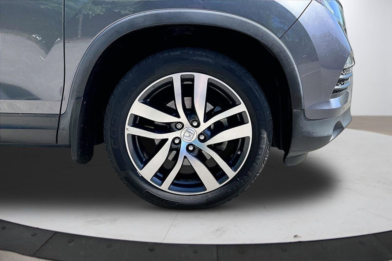 Used 2016 Honda Pilot Touring image 35