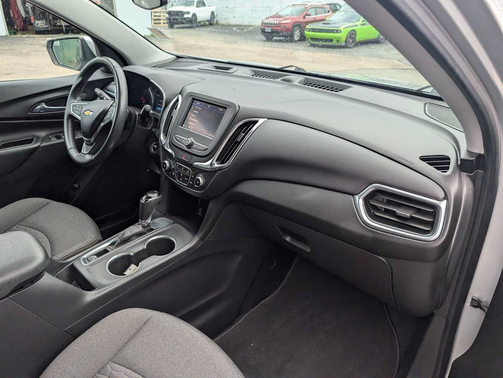 Used 2021 Chevrolet Equinox LT FWD image 31