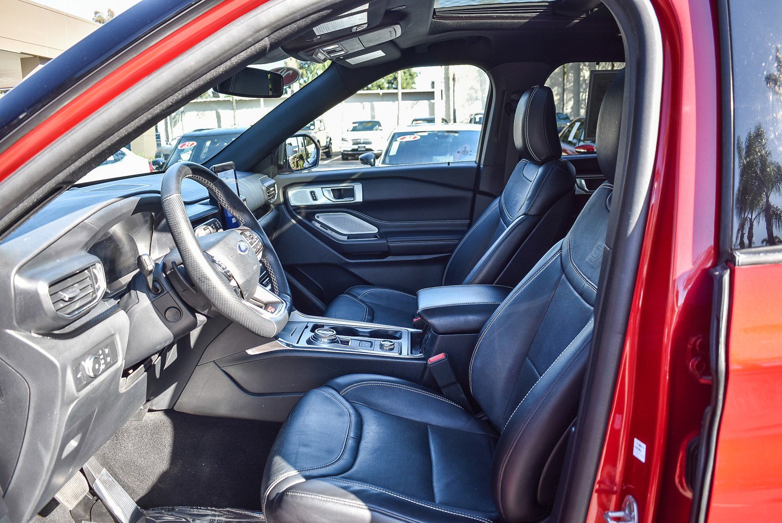 Used 2020 Ford Explorer ST w/ Premium Technology Package image 15